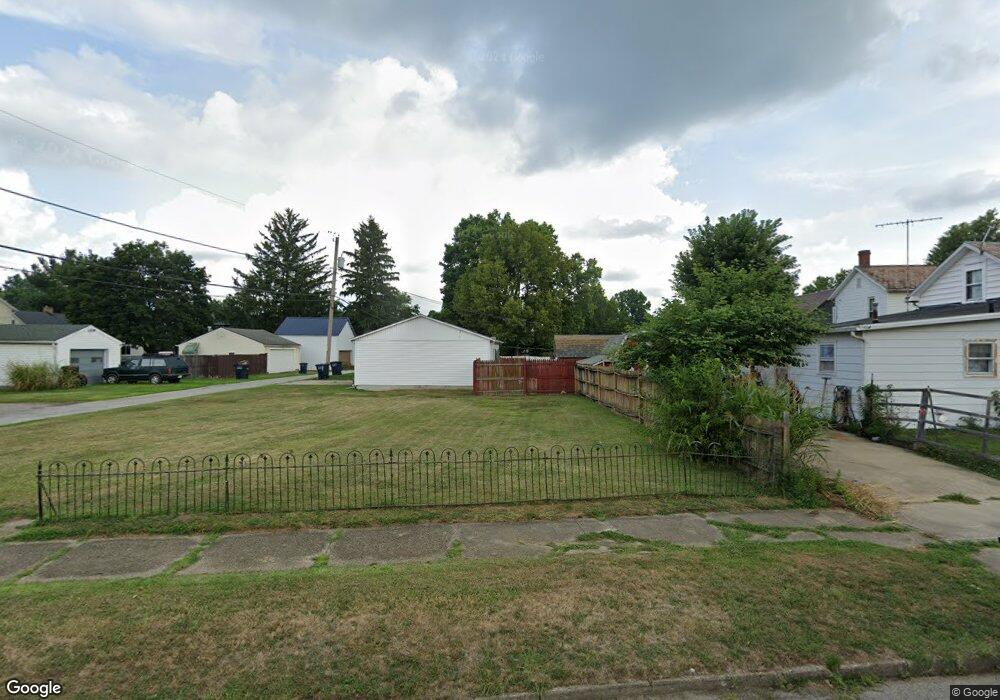 517 E Locust St, Lancaster, OH 43130 - photo 1