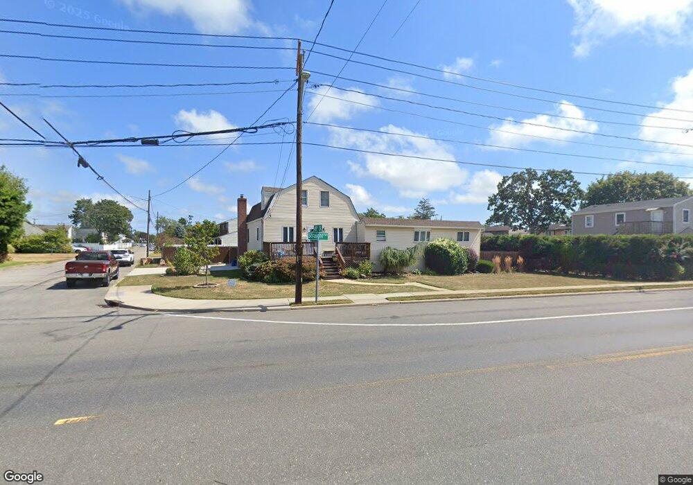 1485 Straight Path, Lindenhurst, NY 11757 - photo 1