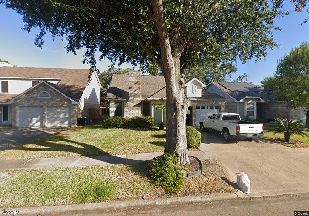 8026 Log Hollow Dr, Houston, TX 77040 - photo 1