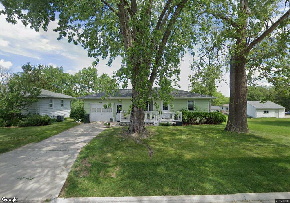 1311 W 6th St, Cedar Falls, IA 50613 - photo 1