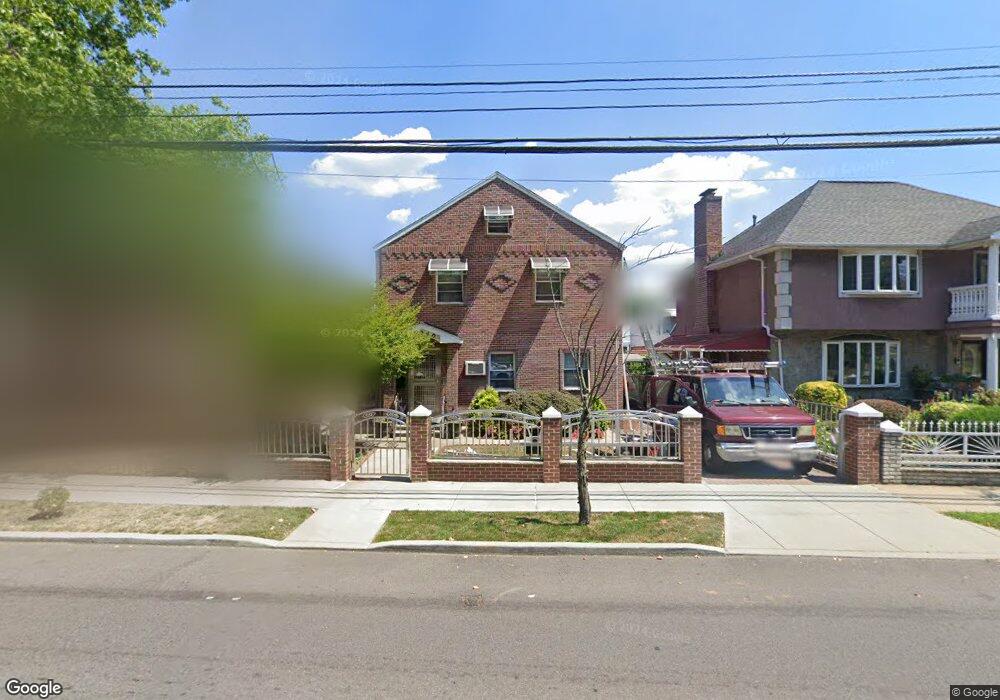 8321 168th St, Jamaica, NY 11432 - photo 1