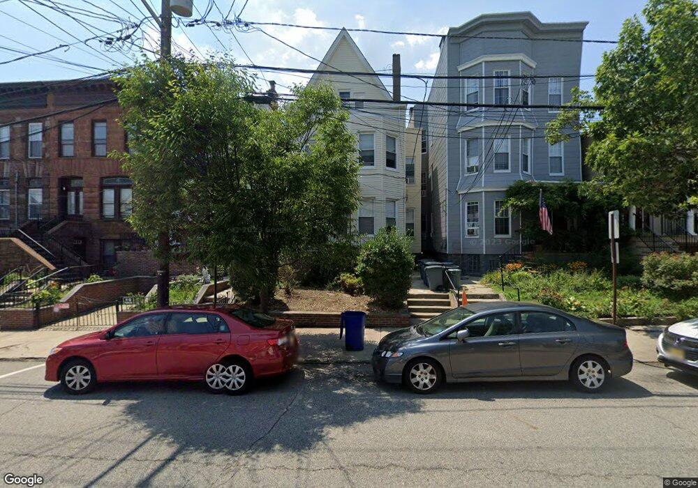 221 Shippen St unit 2, Weehawken, NJ 07086 - photo 1