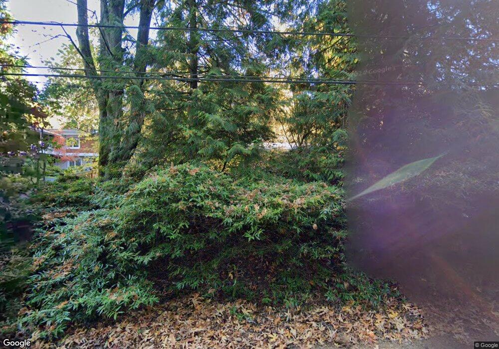 5036 84th Ave SE, Mercer Island, WA 98040 - photo 1