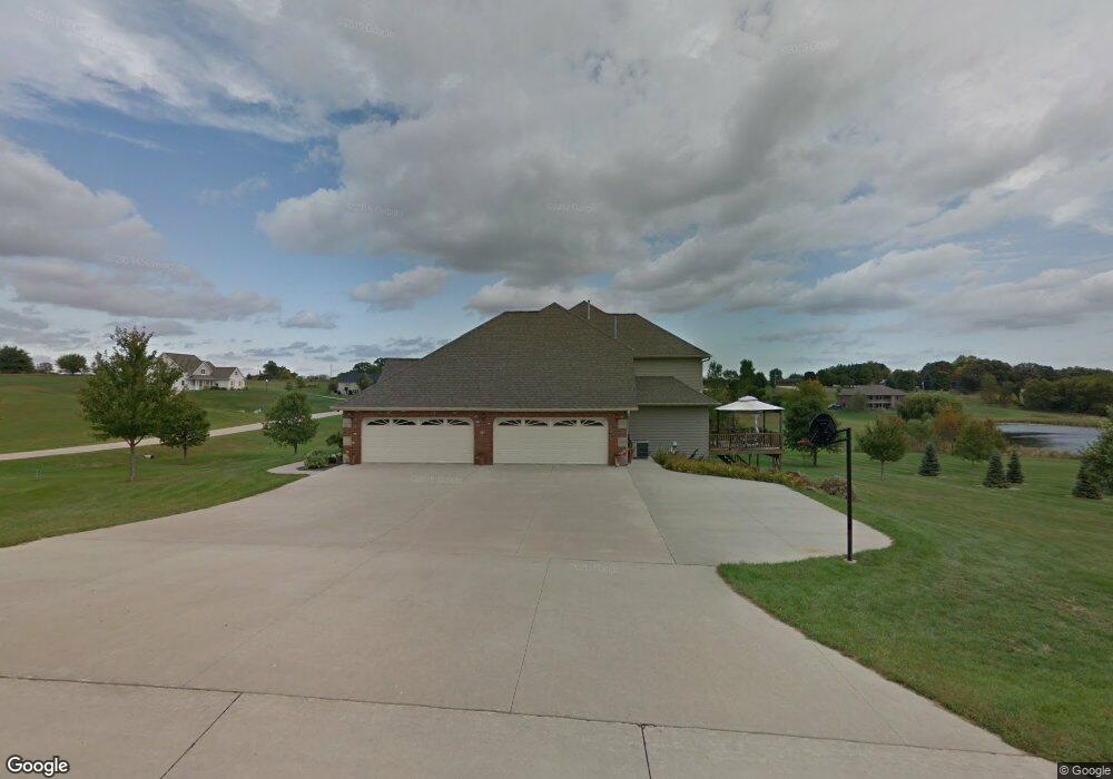 3067 N 18th Ave W, Newton, IA 50208 - photo 1