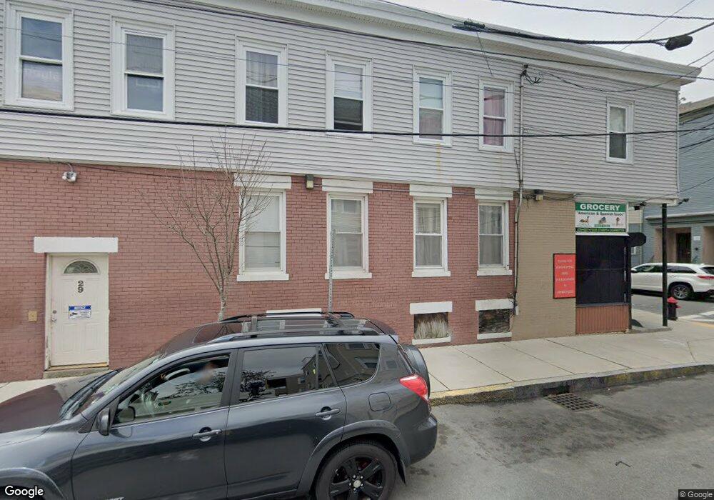 29 Maverick St, Chelsea, MA 02150 - photo 1