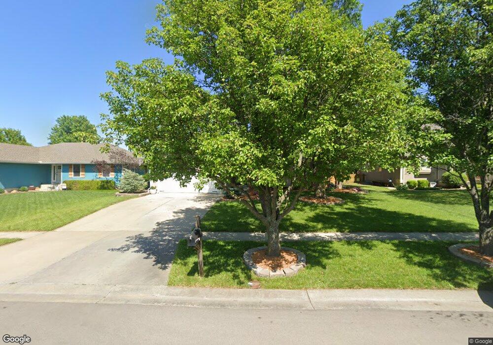 2842 SW Rother Rd, Topeka, KS 66614 - photo 1