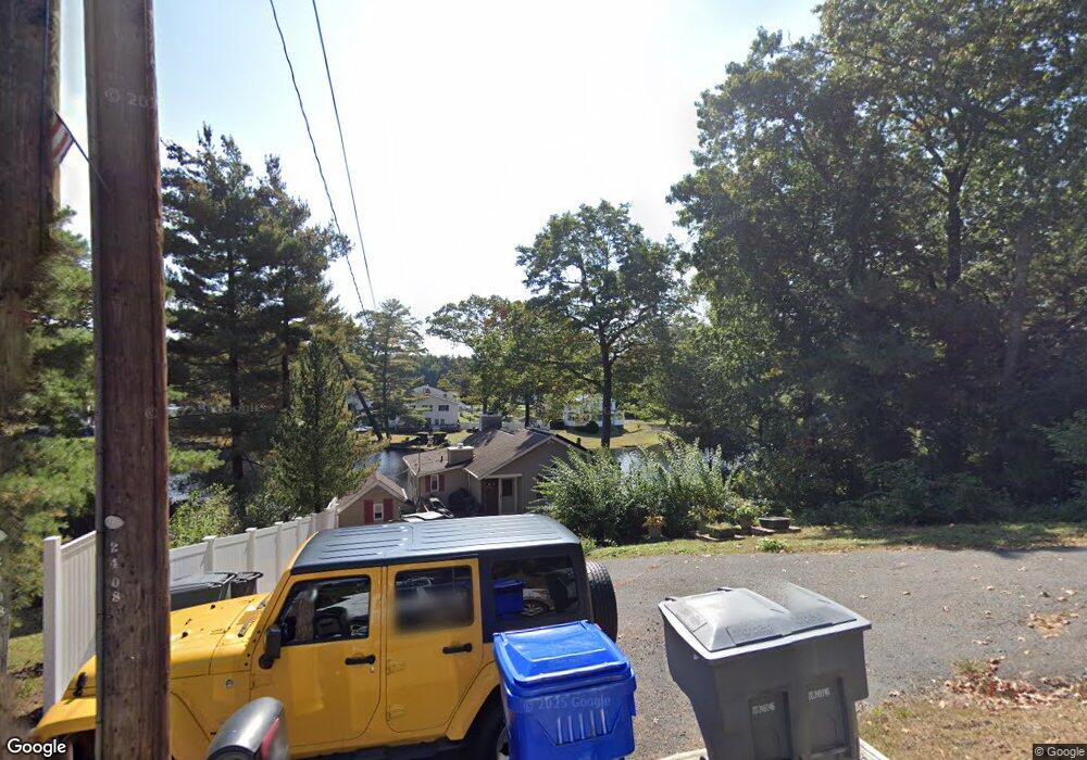 68 W Shore Dr, Enfield, CT 06082 - photo 1