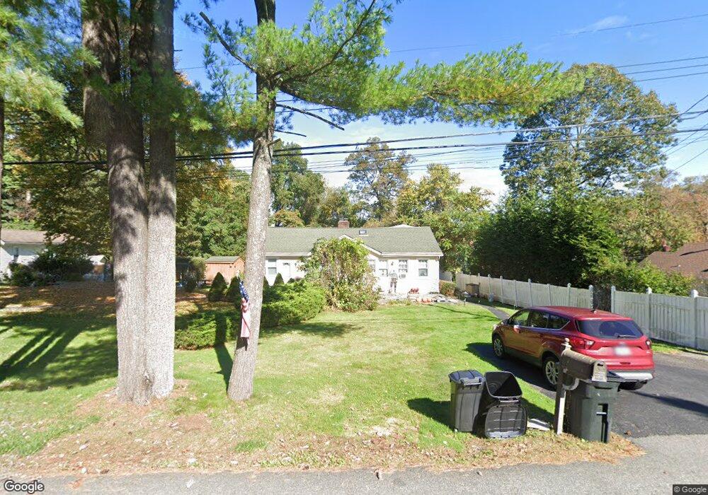 1572 Amazon Rd, Mohegan Lake, NY 10547 - photo 1