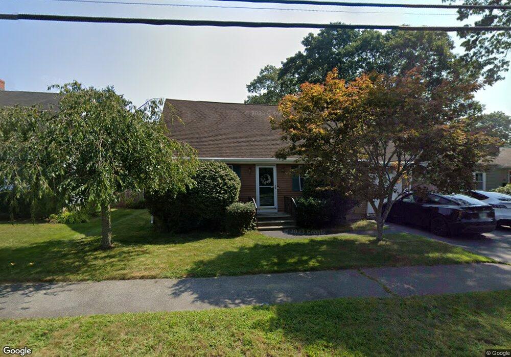 76 Metropolitan Park D Dr, East Providence, RI 02915 - photo 1