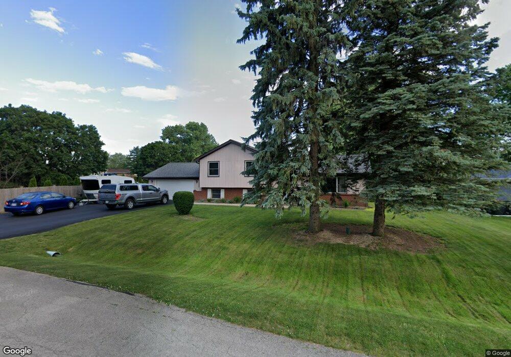 29W303 Staffeldt Dr, Naperville, IL 60564 - photo 1