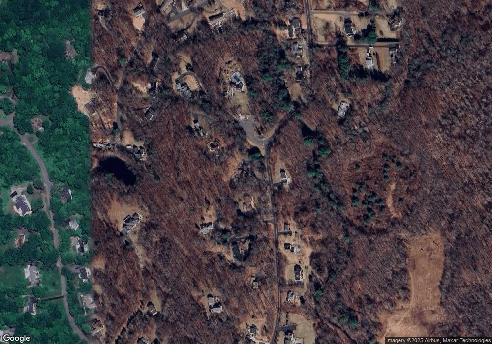 527 Watertown Rd, Middlebury, CT 06762 - photo 1