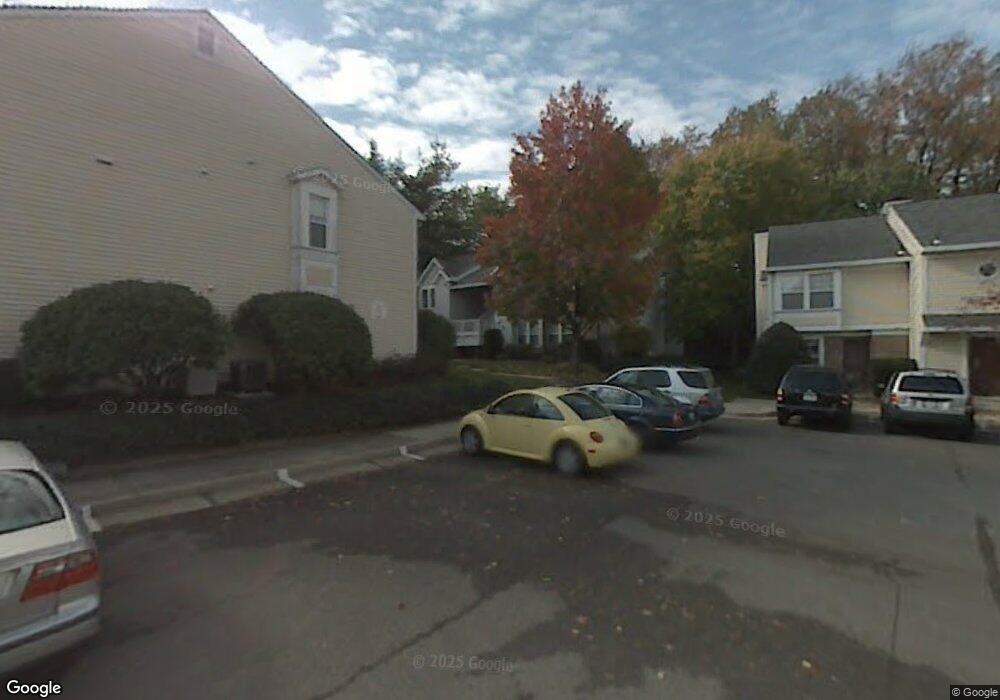 3404 Lakeside View Dr unit 13-2, Falls Church, VA 22041 - photo 1