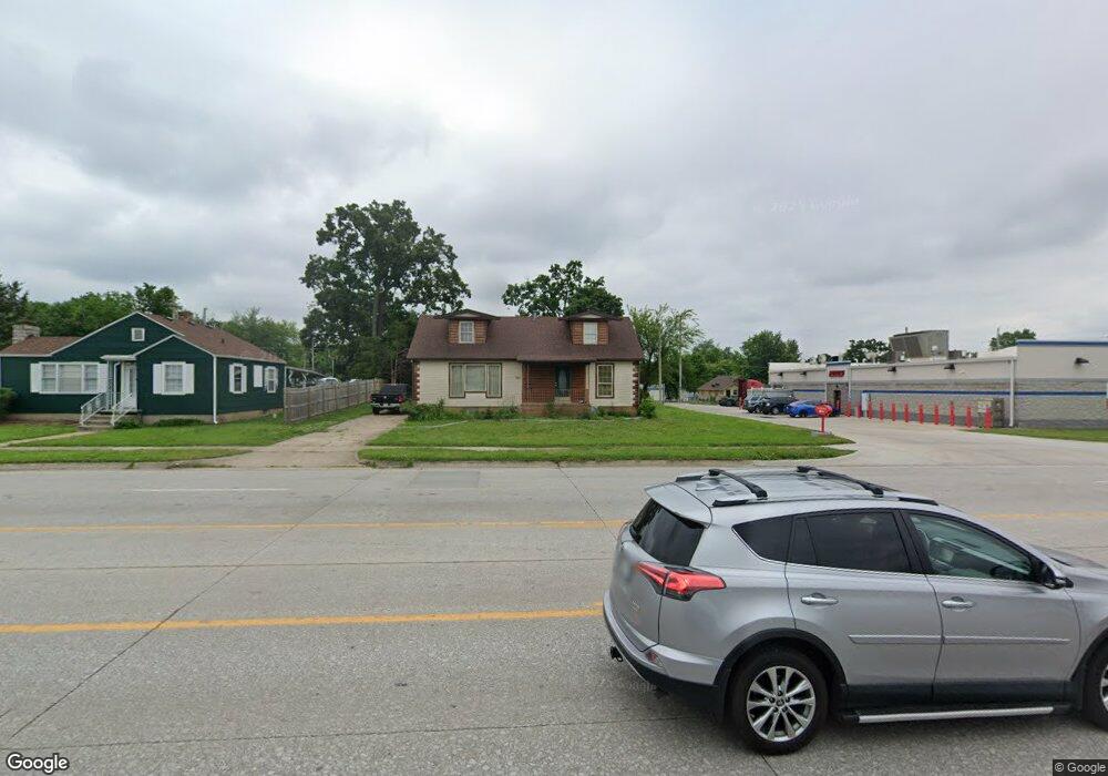 1208 W Central Ave, Carthage, MO 64836 - photo 1