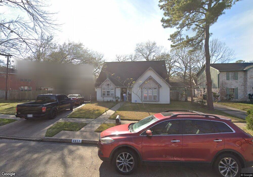 6911 Bent Branch Dr, Houston, TX 77088 - photo 1