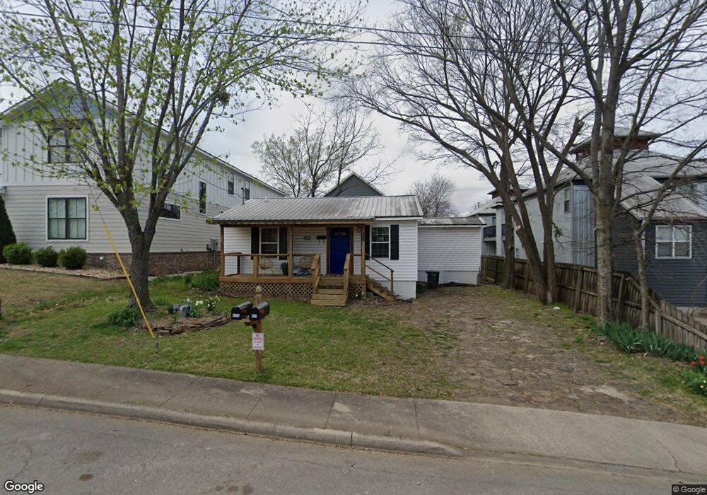 935 Oakland Ave, Fayetteville, AR 72701 - photo 1