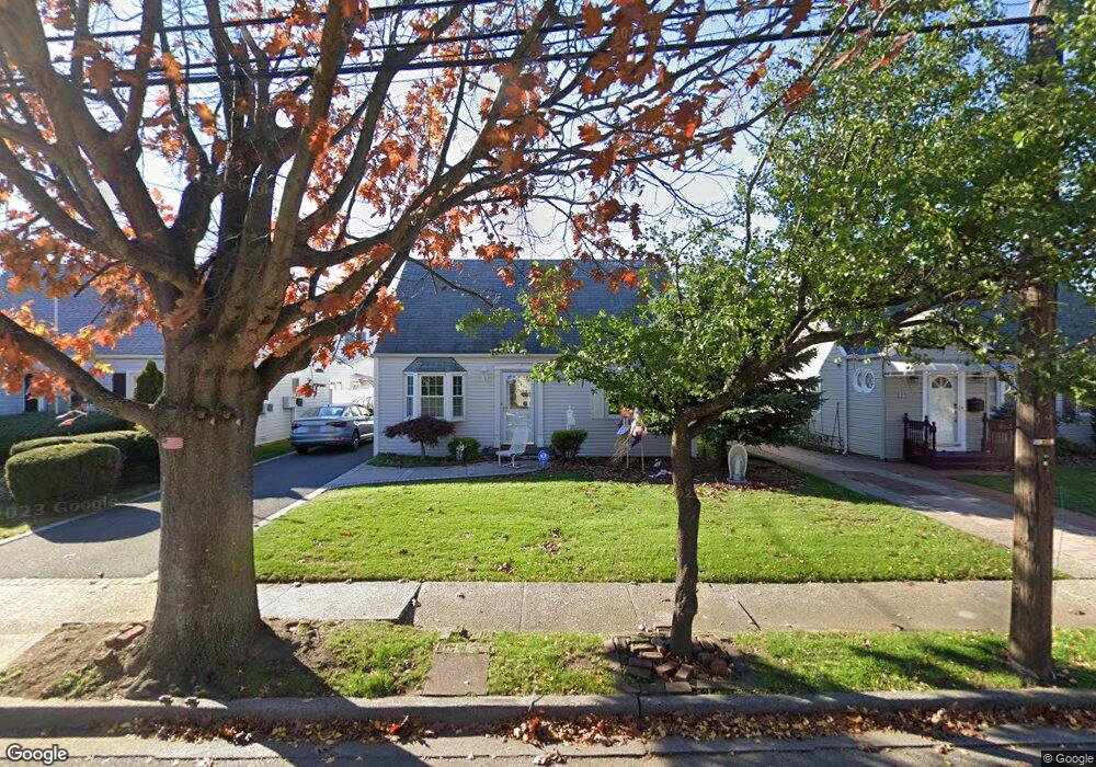 126 Haig Rd, Valley Stream, NY 11581 - photo 1