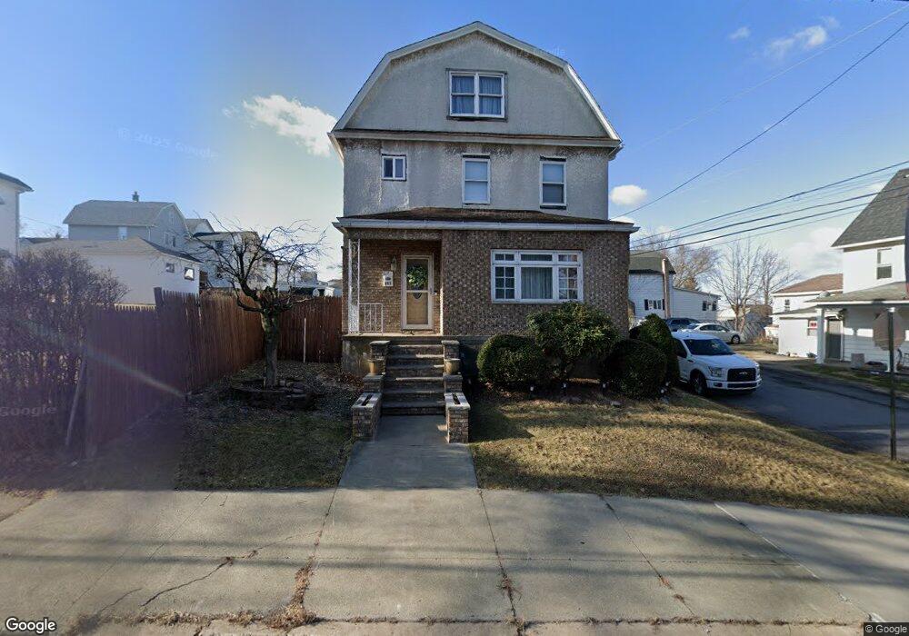 520 E Drinker St, Dunmore, PA 18512 - photo 1