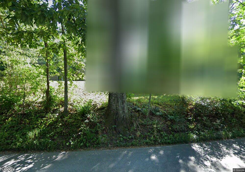 76 Dutton Rd, Pelham, NH 03076 - photo 1