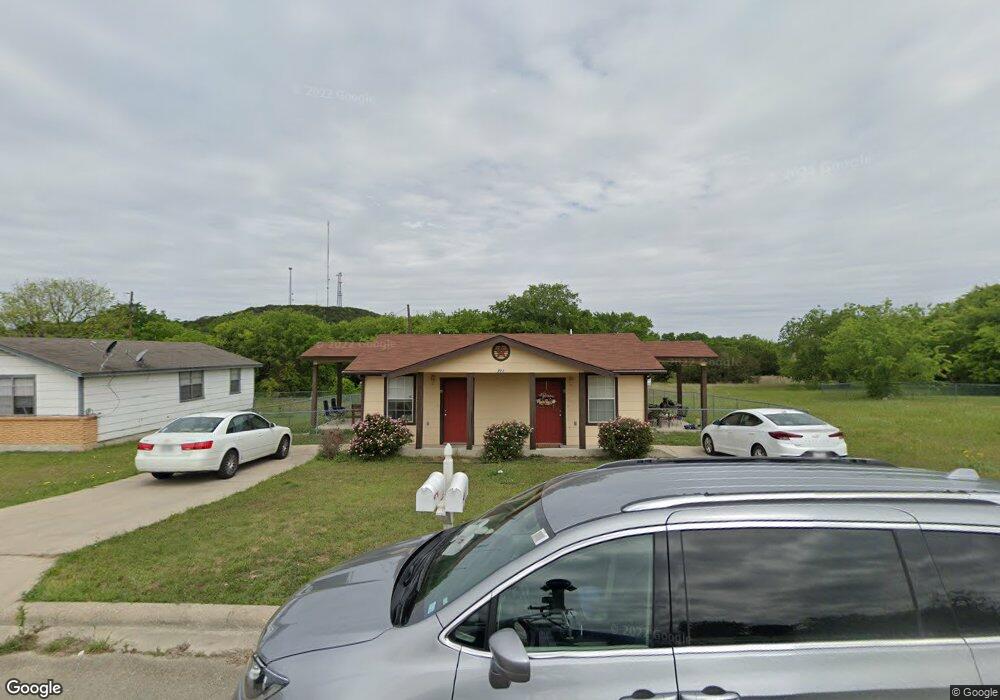 711 Hackberry St unit 711, Copperas Cove, TX 76522 - photo 1