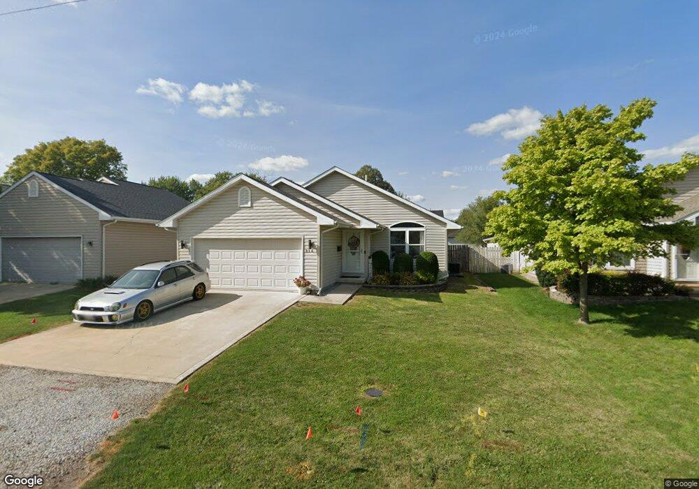 914 E Short St, Tuscola, IL 61953 - photo 1