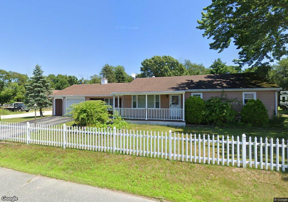 4 Massasoit Ave, Swansea, MA 02777 - photo 1