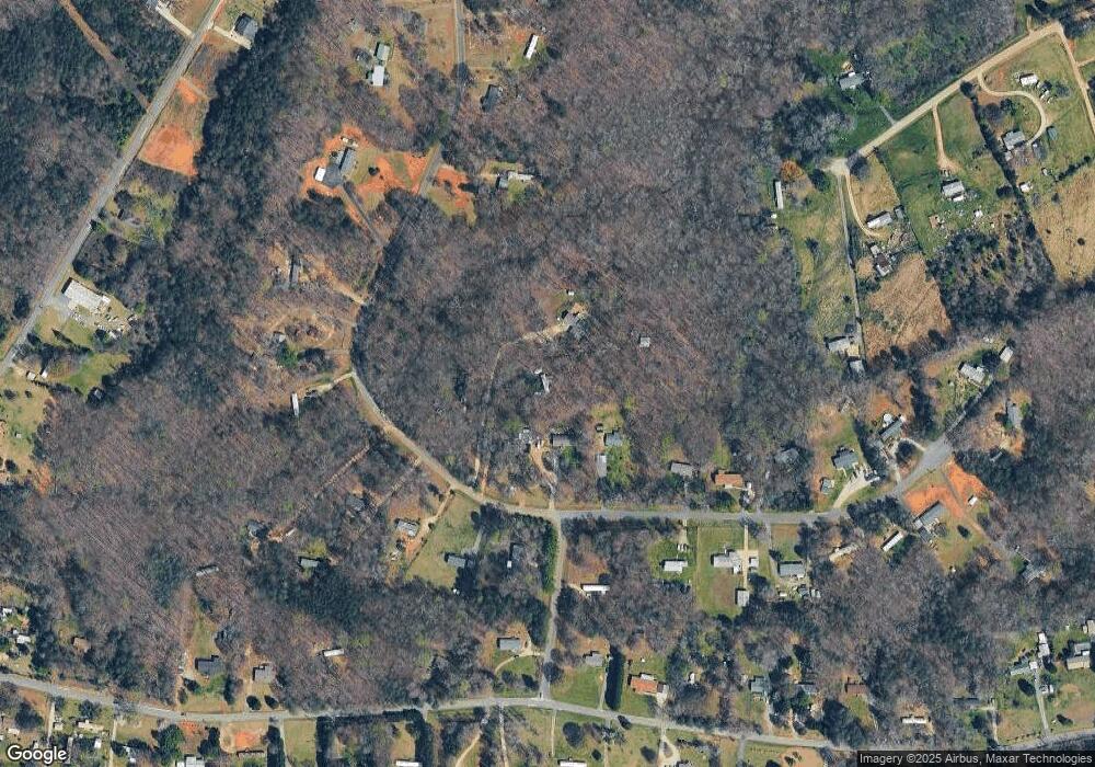 1234 Bowling Green Dr, Clover, SC 29710 - photo 1