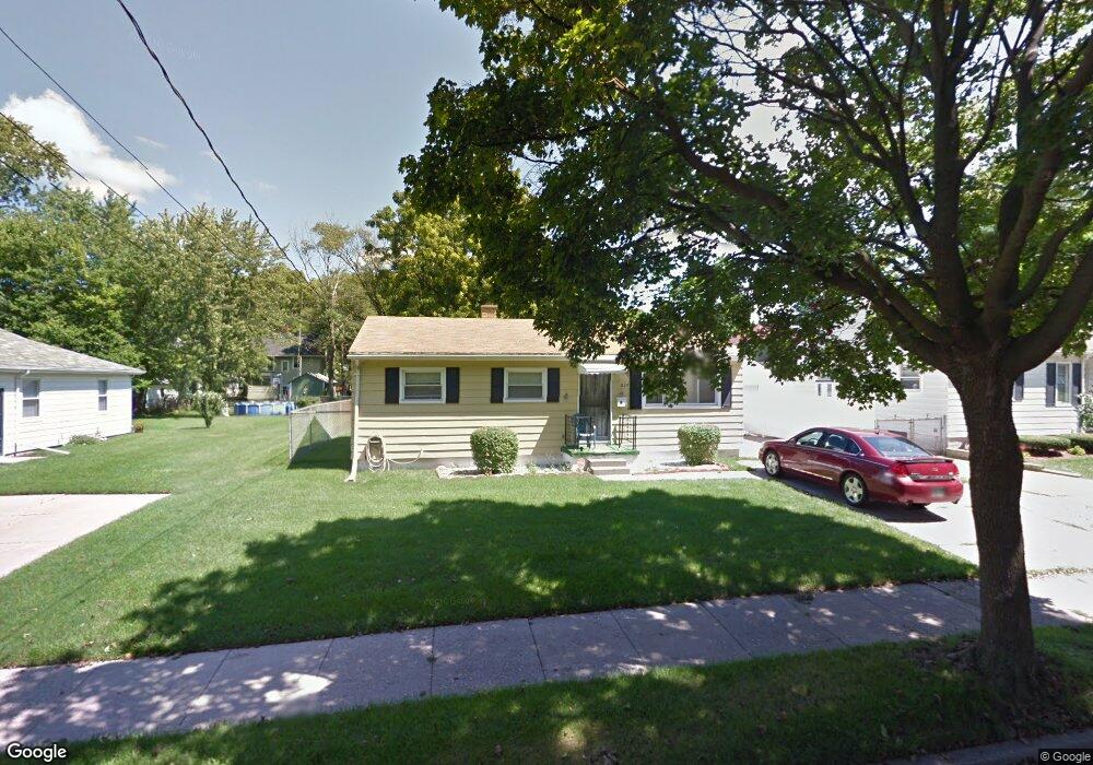 824 Holten St, Lansing, MI 48915 - photo 1