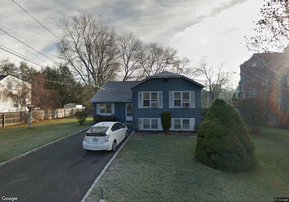 11 Hale St, Westport, CT 06880 - photo 1