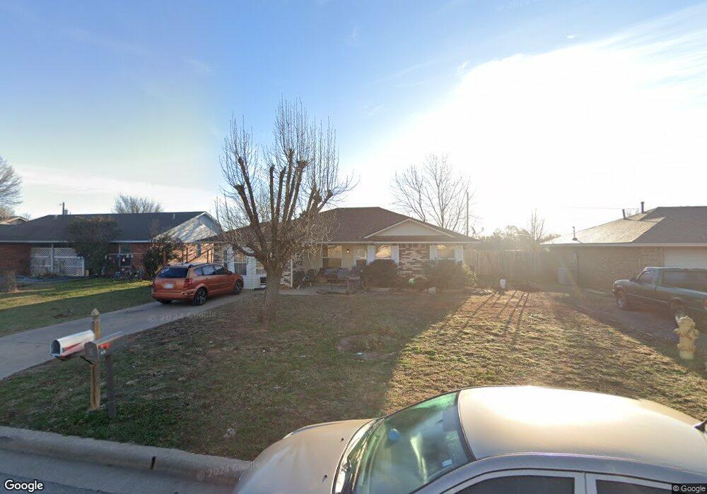 211 Antelope Dr, Cache, OK 73527 - photo 1