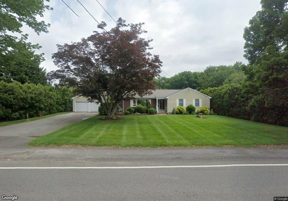 164 Lincoln Ave, Barrington, RI 02806 - photo 1
