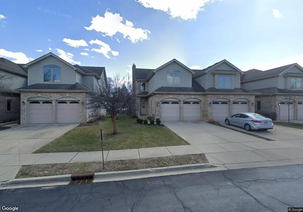 176 Mayo Ct unit 10, Elmhurst, IL 60126 - photo 1