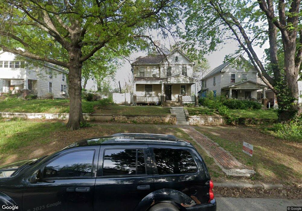 213 SW Harrison St, Topeka, KS 66603 - photo 1