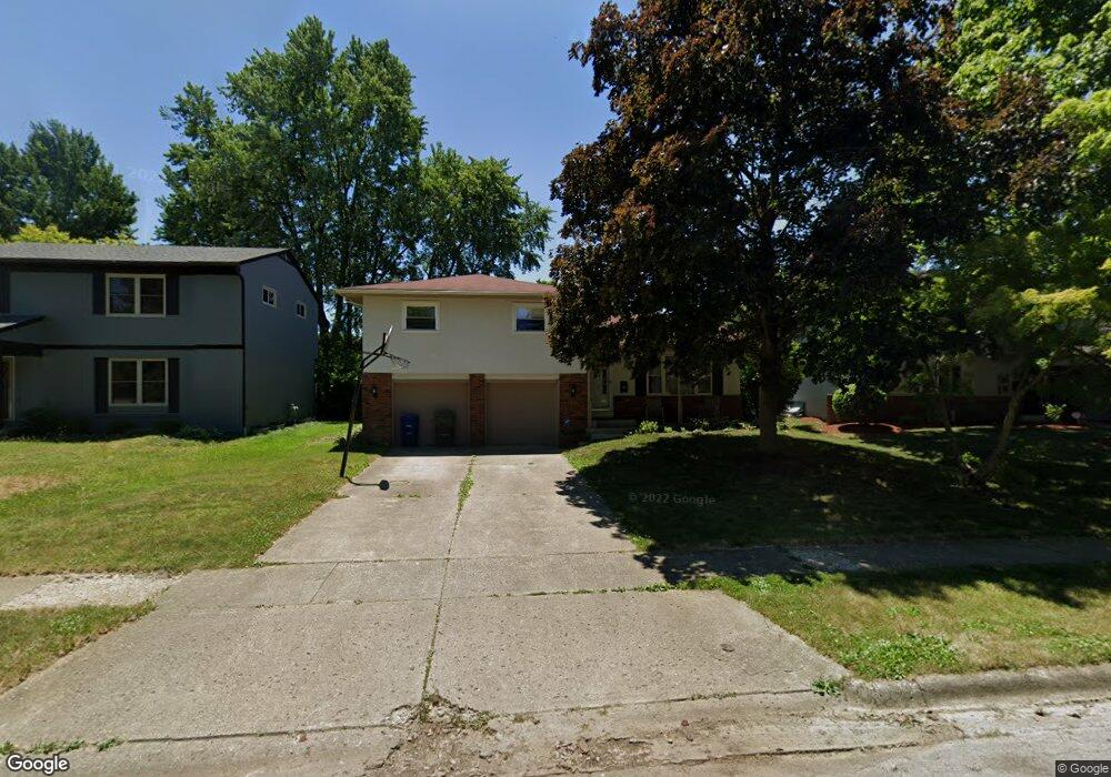 1711 Sugarmaple Dr, Columbus, OH 43229 - photo 1