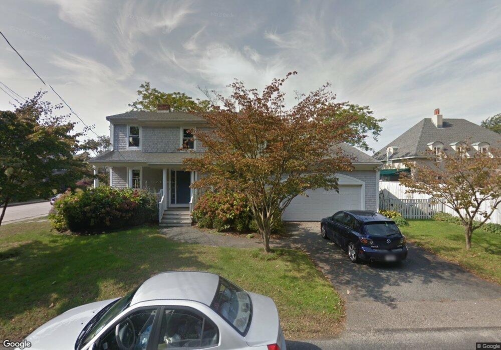 125 Coggeshall Ave, Newport, RI 02840 - photo 1