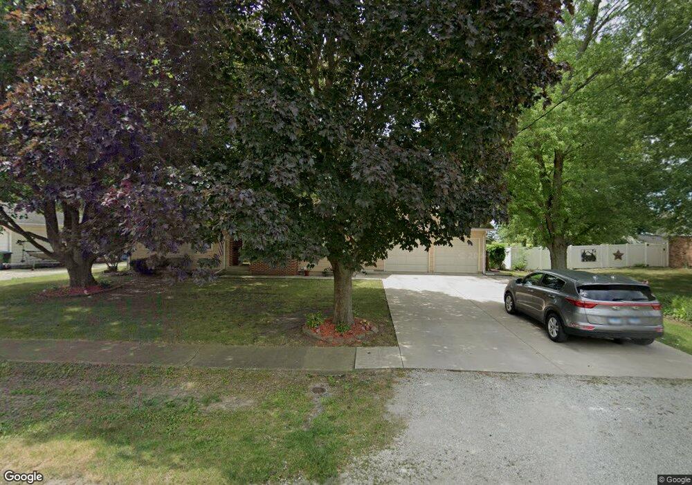 403 W Adams St, Danforth, IL 60930 - photo 1