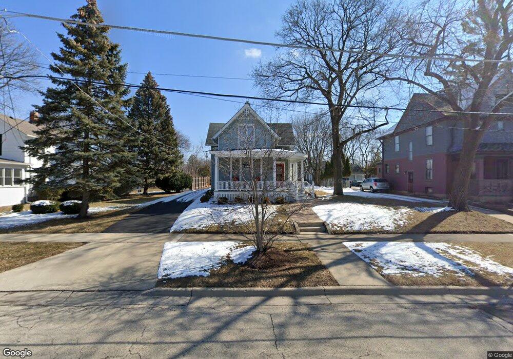 815 N Spring St, Elgin, IL 60120 - photo 1