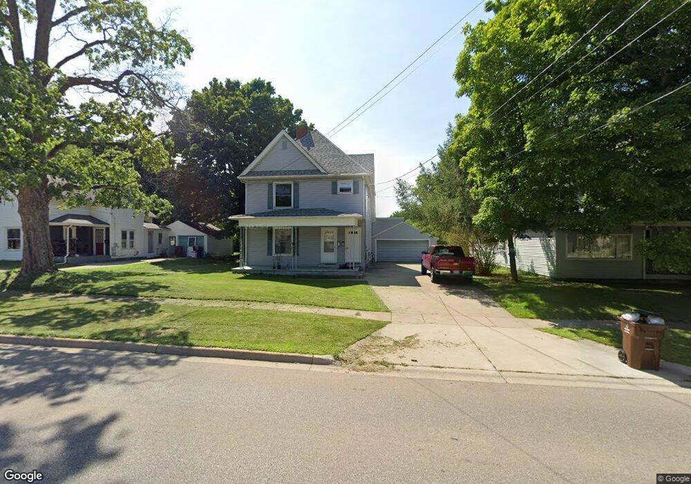810 S Kalamazoo Ave unit 810.5 (Upper), Marshall, MI 49068 - photo 1
