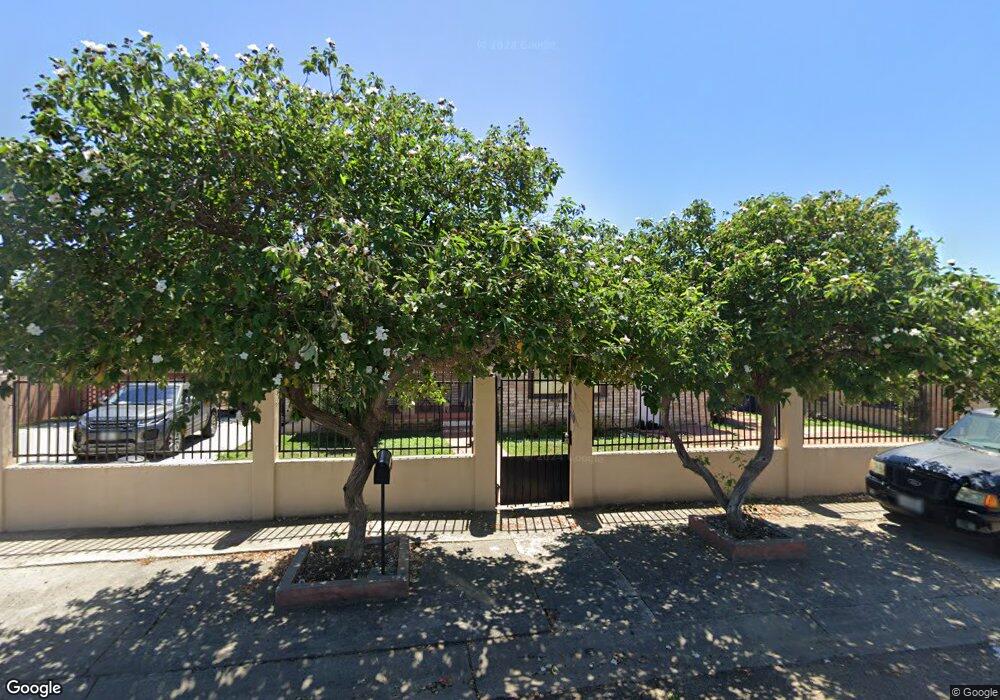 511 Laredo St, Laredo, TX 78040 - photo 1