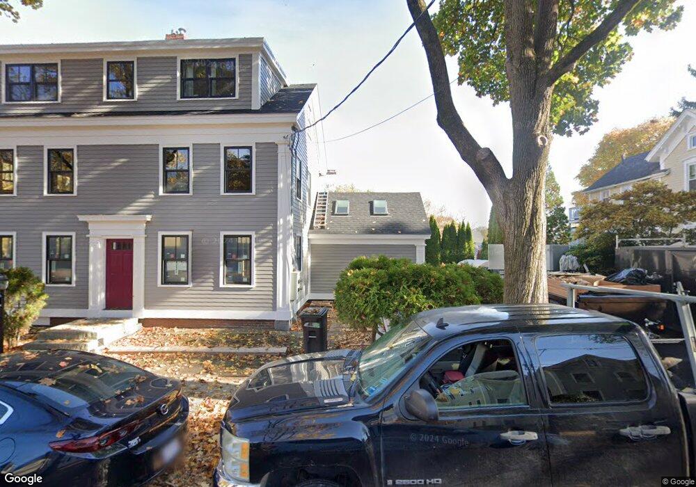 10-12 Walnut St, Newburyport, MA 01950 - photo 1