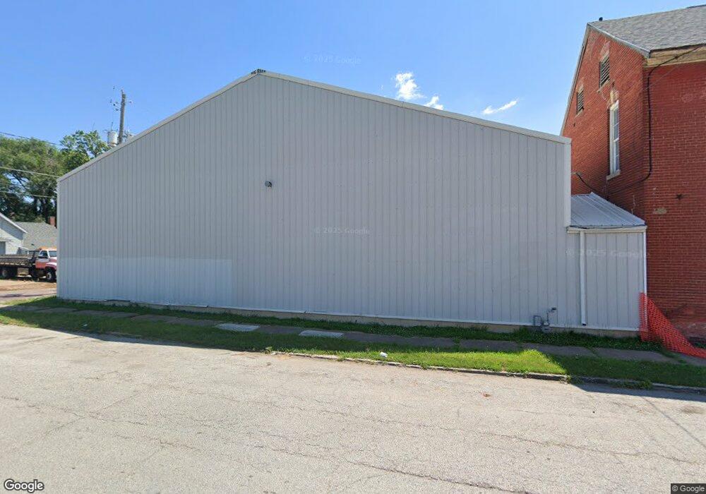 1354 W 3rd St, Davenport, IA 52802 - photo 1