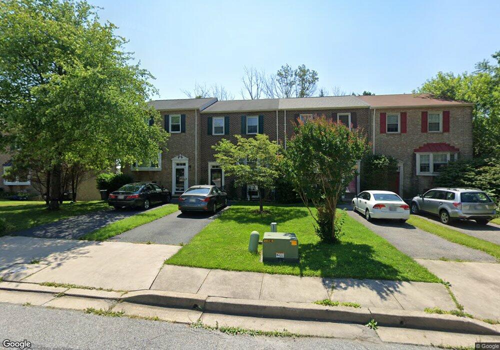 5 Carriage Walk Ct, Parkville, MD 21234 - photo 1