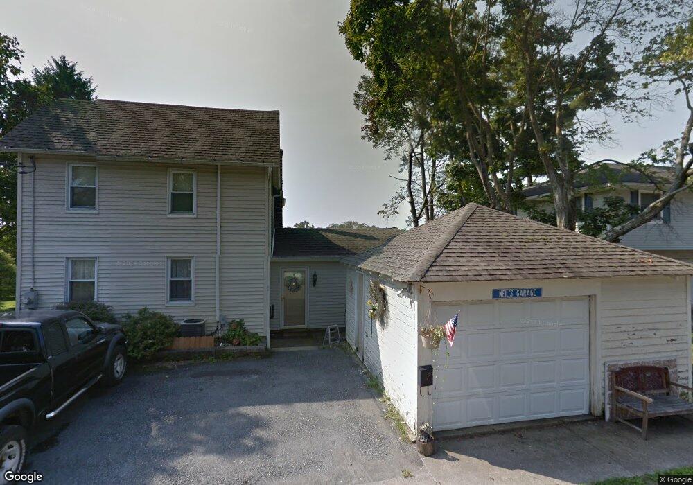 37 Wood St, Wind Gap, PA 18091 - photo 1