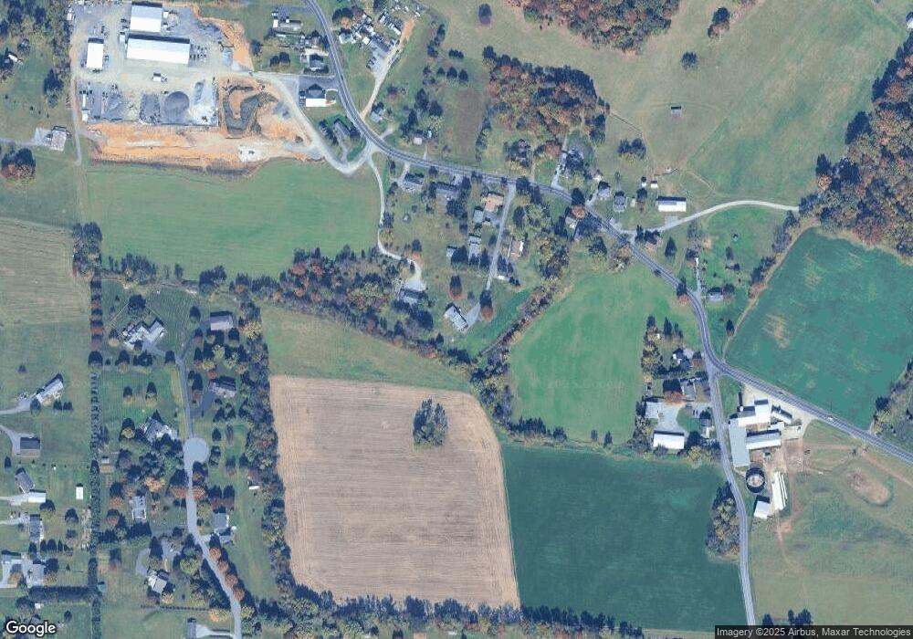 8302 Mentzer Gap Rd, Waynesboro, PA 17268 - photo 1