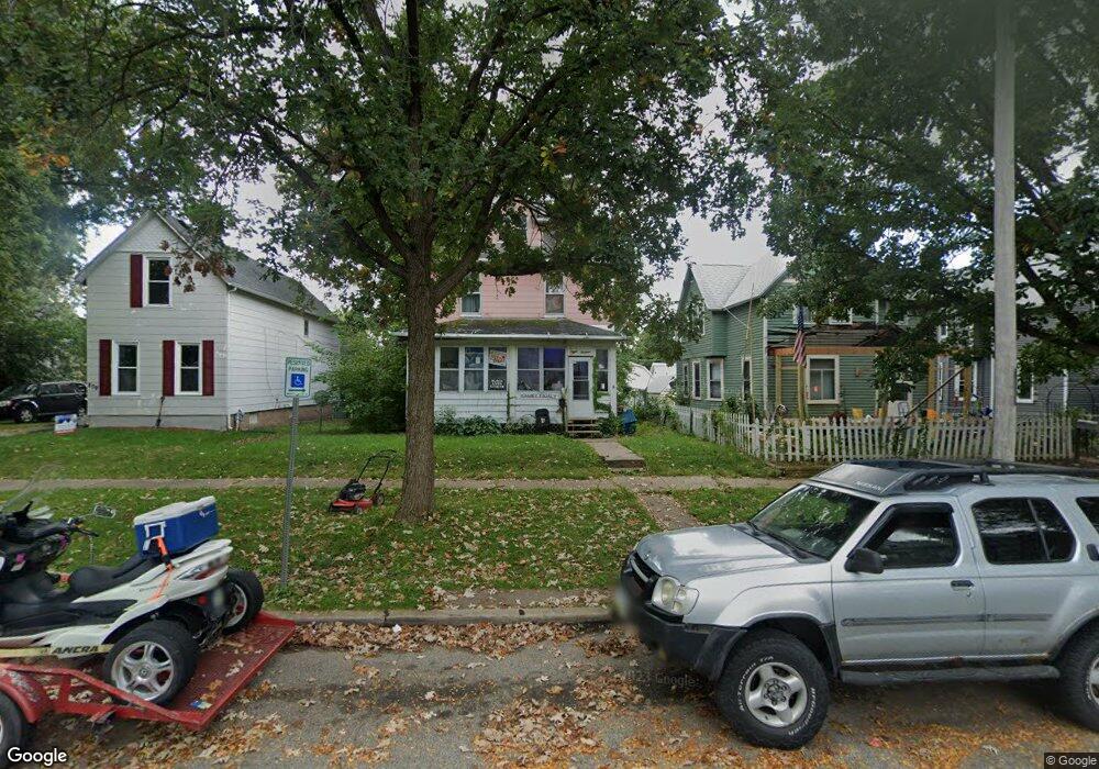 813 W 17th St, Davenport, IA 52804 - photo 1