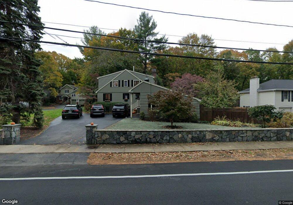 20 Grove St unit A, Winchester, MA 01890 - photo 1