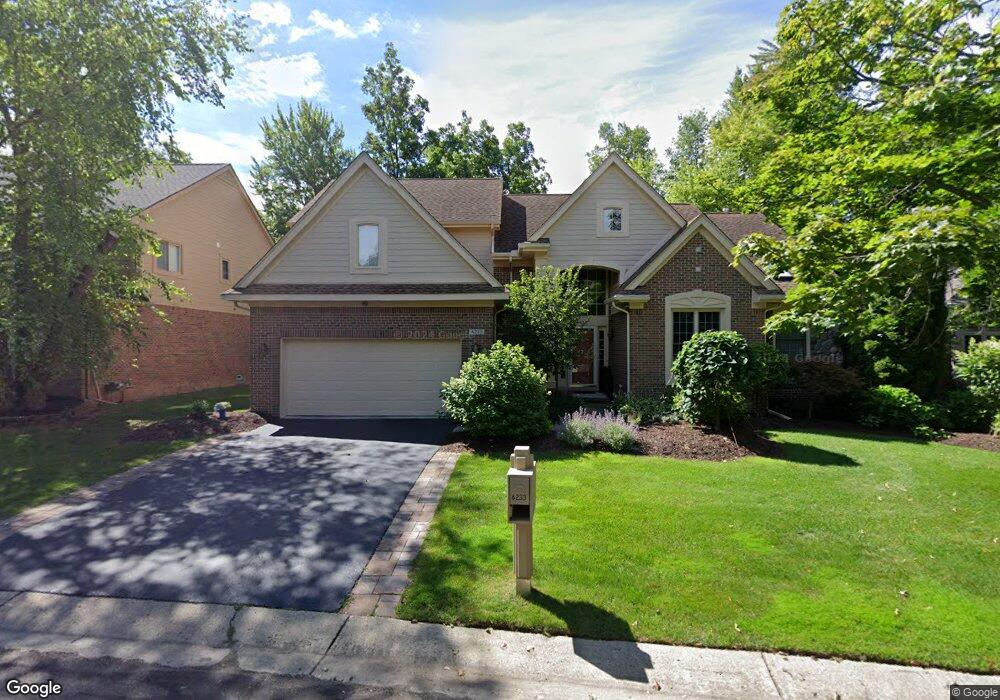 6233 Lynn Ct unit 19, West Bloomfield, MI 48323 - photo 1