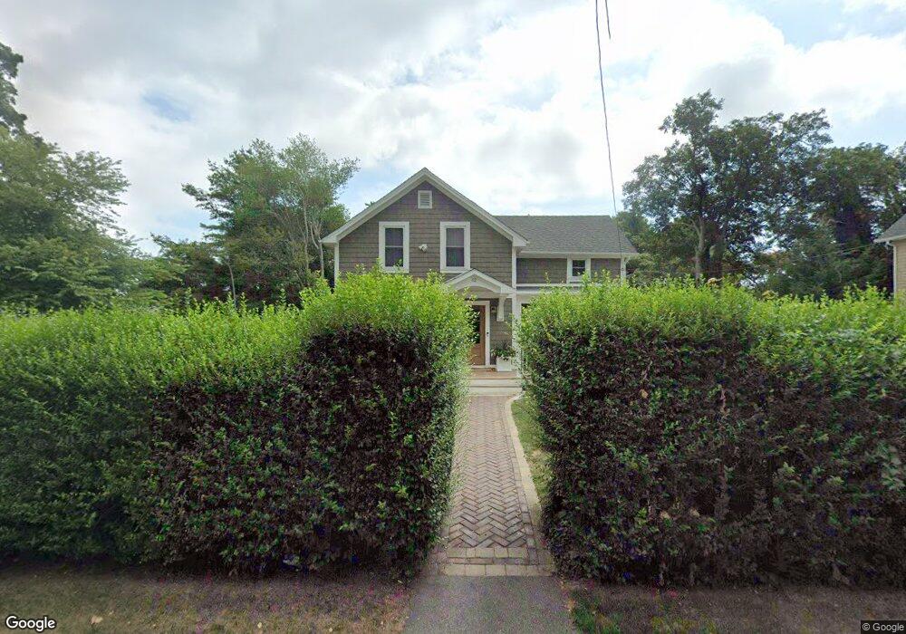 82 Robinson St, Narragansett, RI 02882 - photo 1