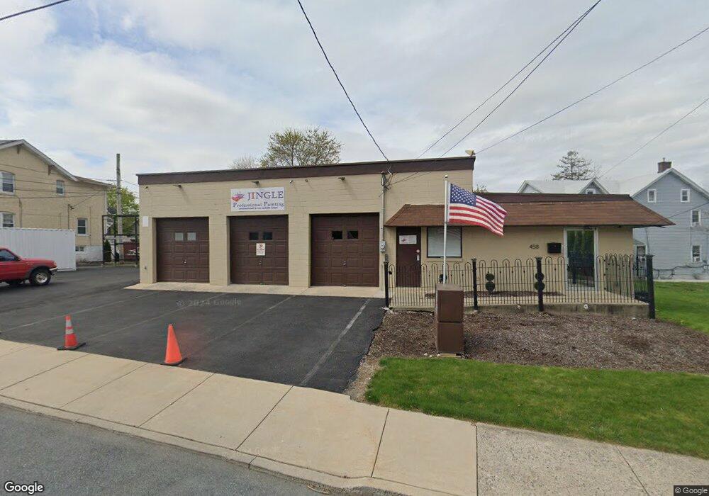 458 N Oswego St, Allentown, PA 18109 - photo 1