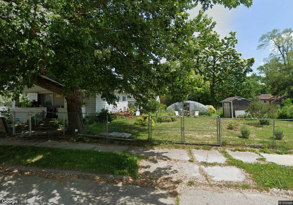 2422 Maplewood Ave, Flint, MI 48506 - photo 1