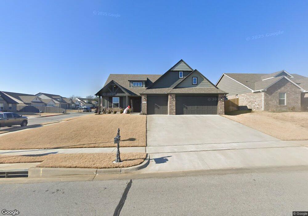 3910 S 13th Place, Broken Arrow, OK 74011 - photo 1
